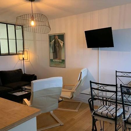 Trouville-Apt Renove-Balcon Magnifique Vue Mer Eksteriør billede